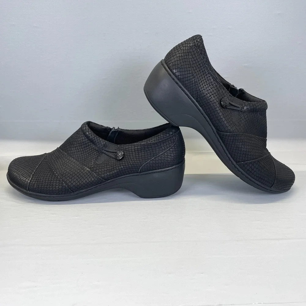 Clarks Channing Ann Shoes Womens Size 12M Black Leather Side Zip Comfort Loafers